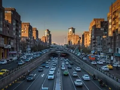 ترافیک روان در معابر اصلی و بزرگراهی پایتخت
