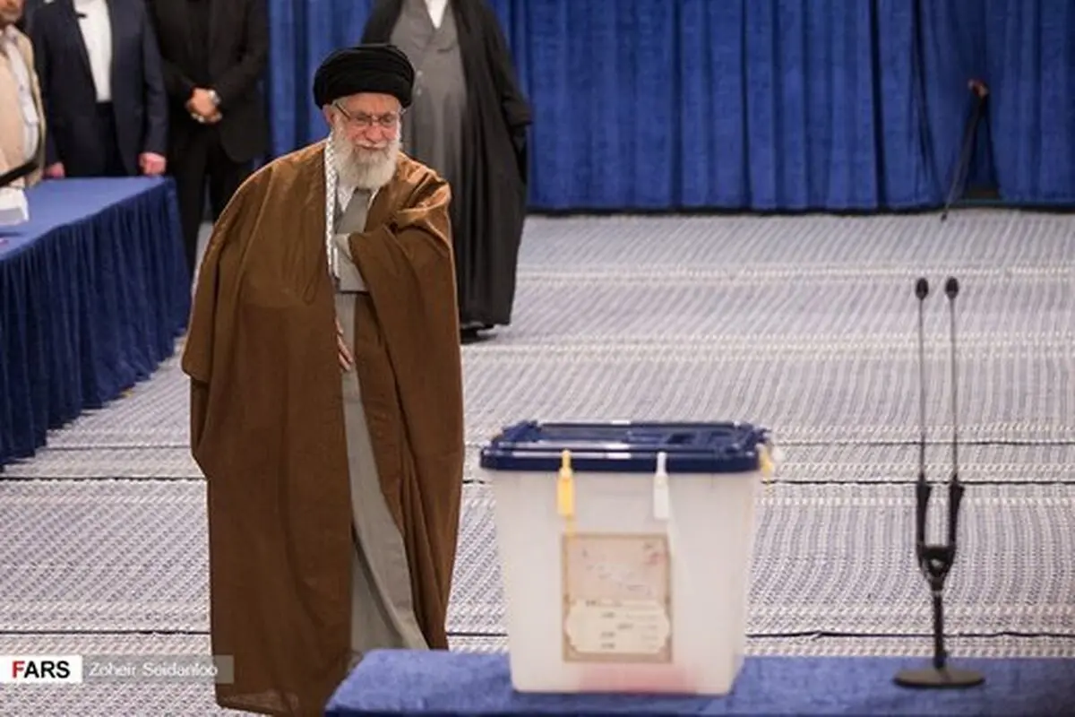 رهبر انقلاب ساعت ۷ صبح جمعه رای خواهند داد