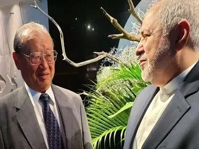 دیدار رئیس هیئت مدیره شورای تعاملات دوستی بین‌الملل ژاپن با ظریف