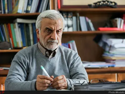 هدف طرح سوال از رییس‌جمهور هتاکی و توهین به اوست/ رفتاری که با ظریف شد در شأن یک مجلس «اسلامی» نبود/ نمایندگان بدانند رفتارهای شعاری هیچ دستاوری ندارد
