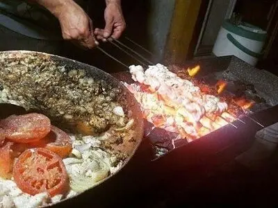توقیف ۲۰۰ کیلوگرم گوشت قرمز غیربهداشتی از گاراژهای رشت