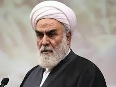 نماز جمعه نماد وحدت است