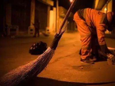 انتقاد کارگران شهرداری بندرعباس از عدم واریز حقوق اسفند 