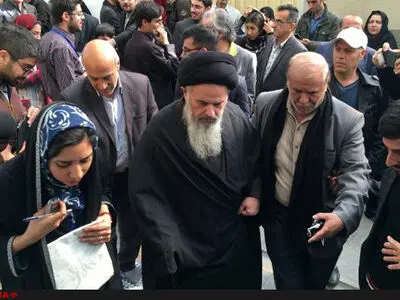 آیت‌الله موسوی بجنوردی: امیدوارم کسانی که می‌توانند به نظام کمک کنند، رای بیاورند