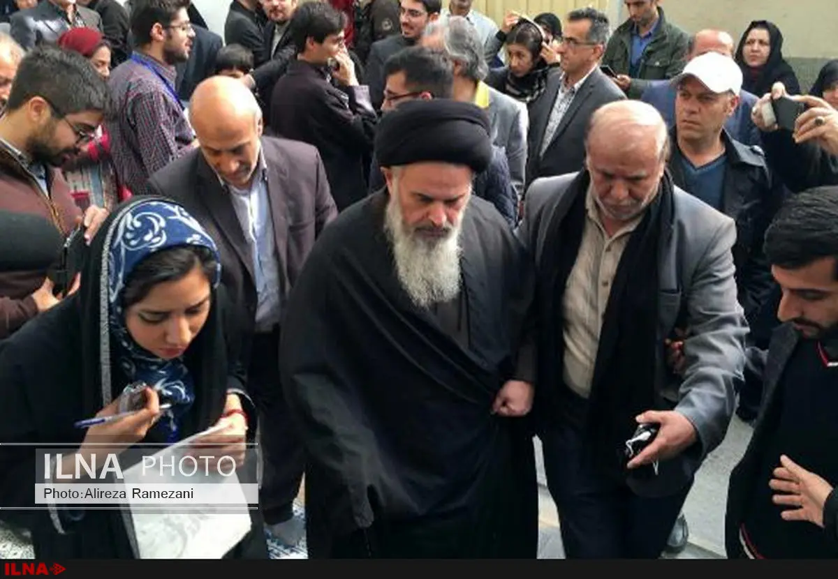 آیت‌الله موسوی بجنوردی: امیدوارم کسانی که می‌توانند به نظام کمک کنند، رای بیاورند