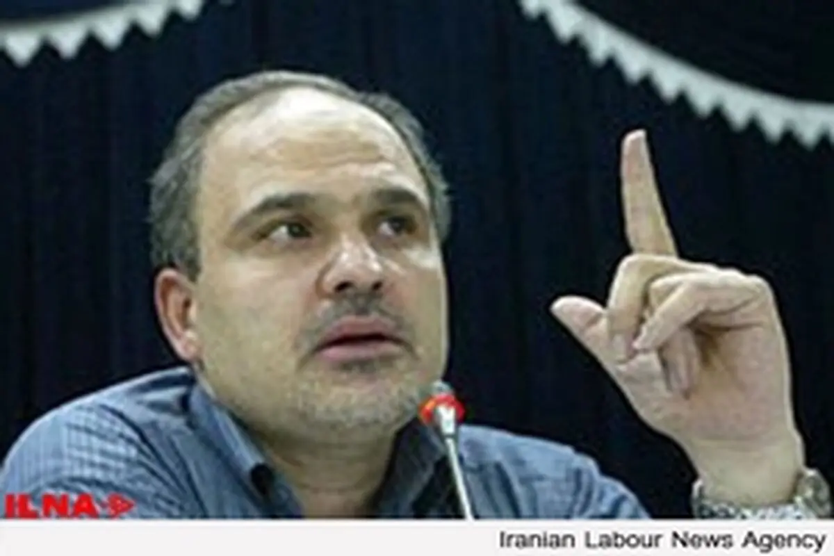 افراطیون در برابر دولت روحانی ایستاده‌اند / شرایط برای نقد منصفانه و امن فراهم شود