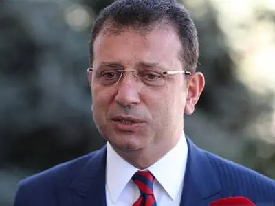 اکرم امام‌اوغلو از سمت خود تعلیق شد