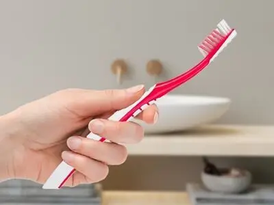 چگونه هزینه دندانپزشکی را با مسواک زدن کم کنیم؟