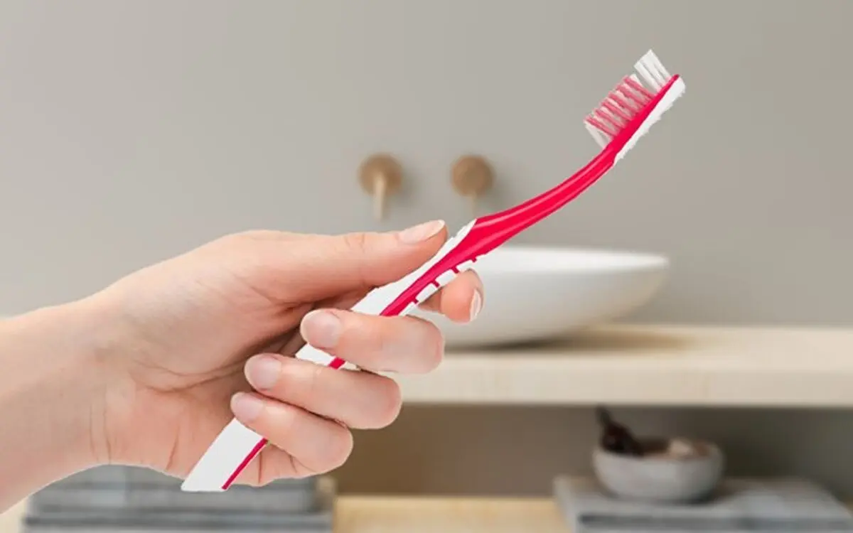 چگونه هزینه دندانپزشکی را با مسواک زدن کم کنیم؟