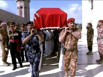 آغاز مراسم خاکسپاری پادشاه فقید عمان + فیلم