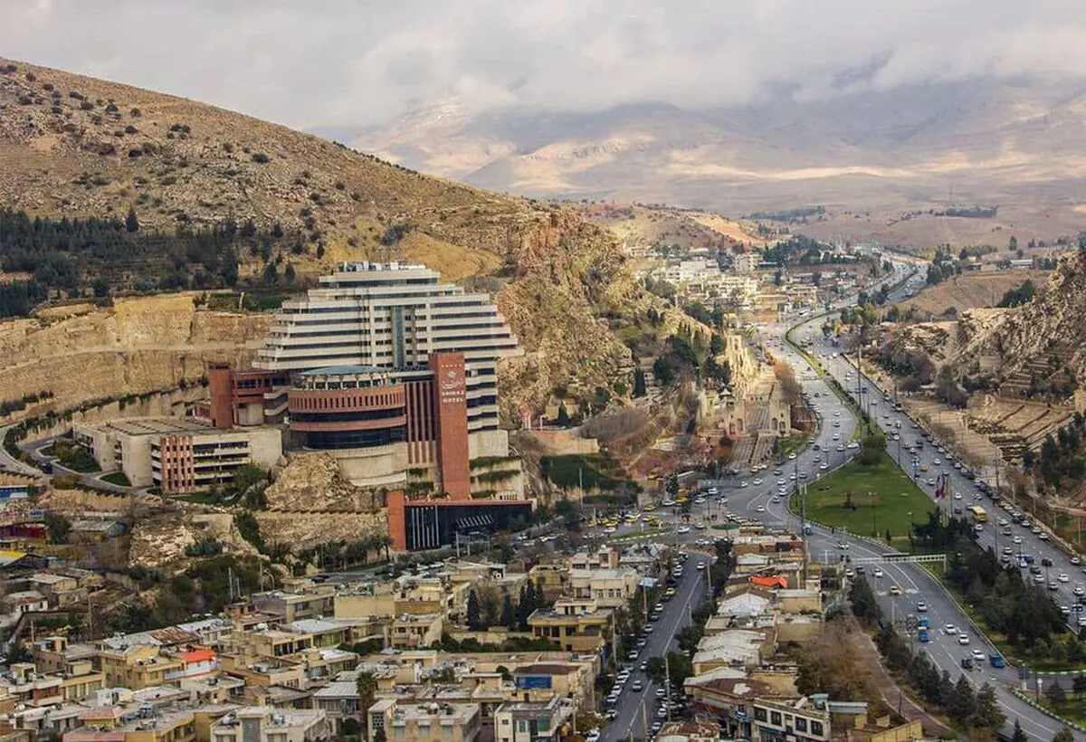 به وعده های خود در خصوص فارس عمل کنید/شیراز مشکل زمین ندارد