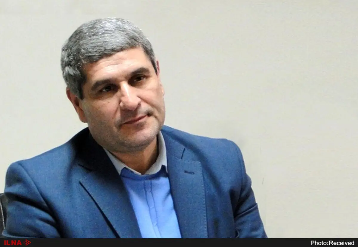 شانه‌ و بازوهای دانش‌آموزان ضعیف است