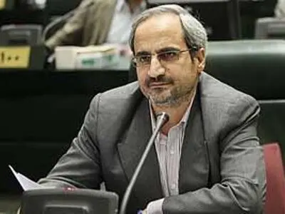 سیب‌زمینی های انبار شده به دلیل نبود بازار صادراتی فاسد می‌شوند
