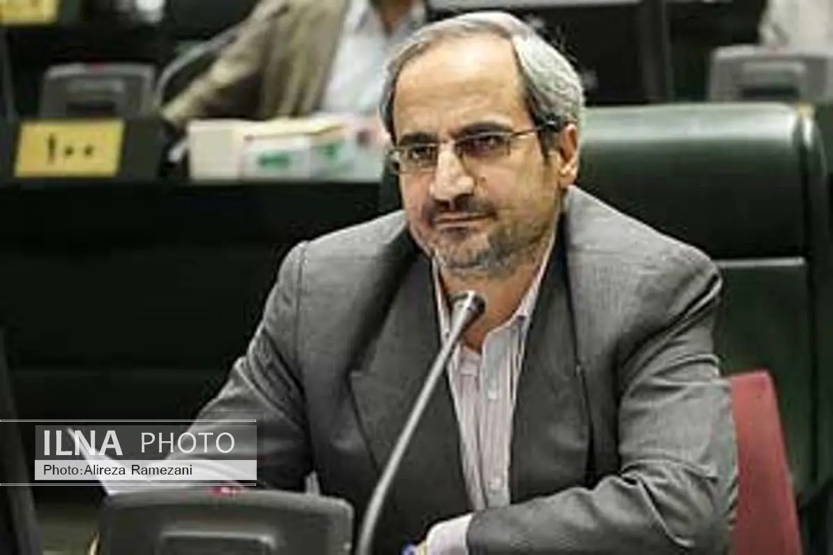 سیب‌زمینی های انبار شده به دلیل نبود بازار صادراتی فاسد می‌شوند