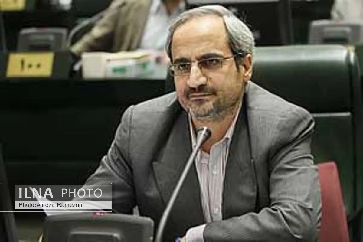 سیب‌زمینی های انبار شده به دلیل نبود بازار صادراتی فاسد می‌شوند