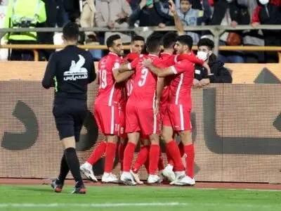 بازگشت داور جنجالی پس از دوری سه هفته‌ای