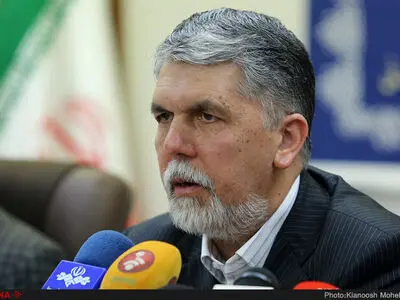 تربیت را به اندازه آموزش جدی بگیریم