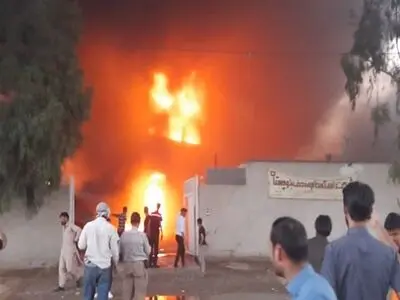 وقوع دوحادثه آتش‌سوزی در دو کارخانه فوم سازی