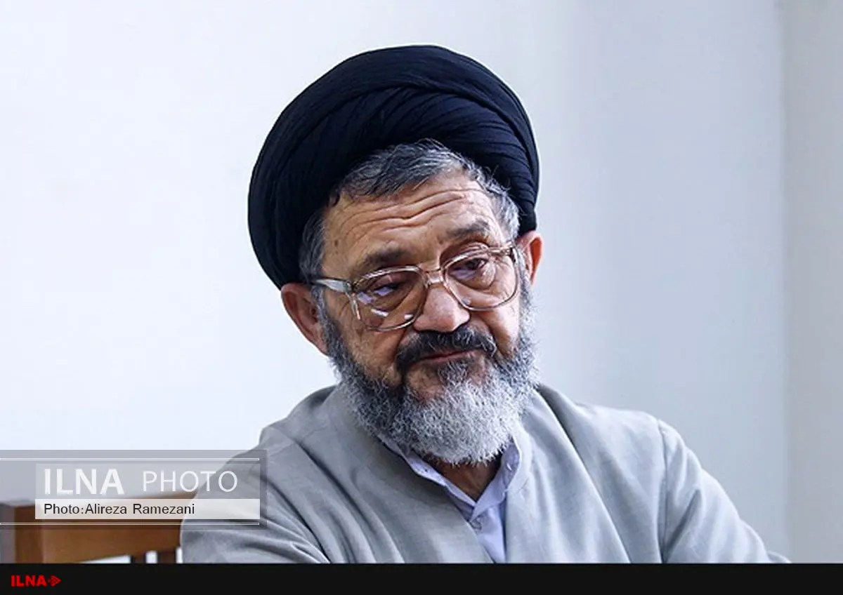 نگرانی عضو ارشد جامعه روحانیت از کاهش نمازگزاران و ضرورت بازگشت هاشمی به تریبون نماز جمعه
