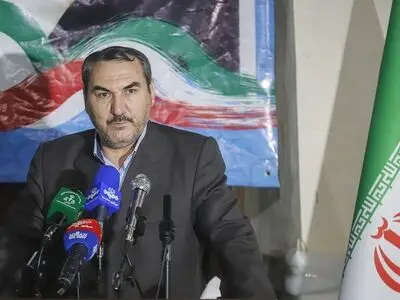 رسیدگی رئیس توسعه حل اختلاف استان تهران به درخواست مراجعان در مرکز ارتباطات مردمی قوه قضائیه