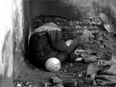 جسد کارتن‌خوابی که ۳۰ روز بی‌صاحب ماند