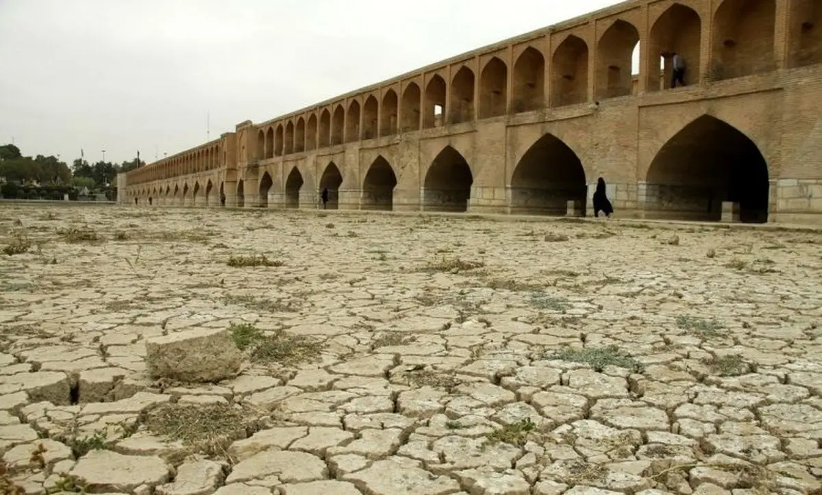 بحران آب یکی از ابرچالش‌های اصفهان است