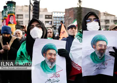  مراسم بیعت با سومین رهبر انقلاب اسلامی در تهران / 3