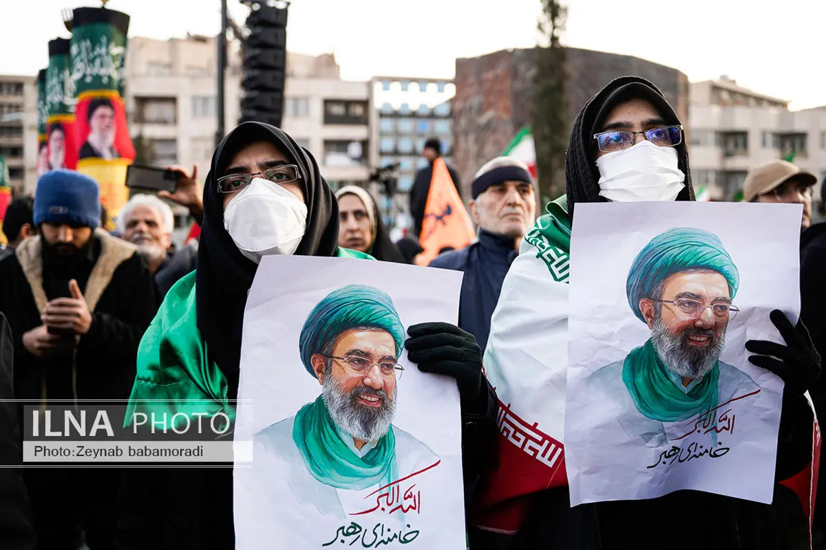 بیعت هنرمندان، مدیران و کارکنان حوزه هنری انقلاب اسلامی با رهبر انقلاب اسلامی