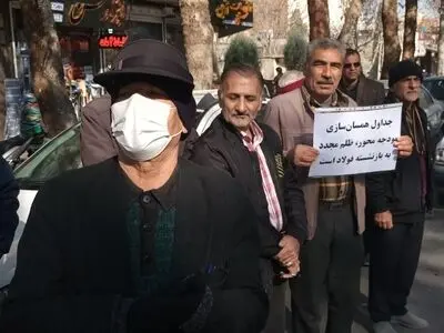 اعتراض بازنشستگان فولاد به عدم اصلاح همسان‌سازی 