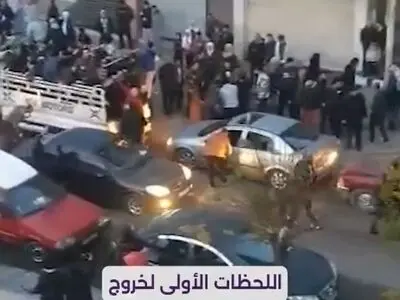 سقوط زندان "صیدنایا" دمشق و خروج زندانیان + فیلم