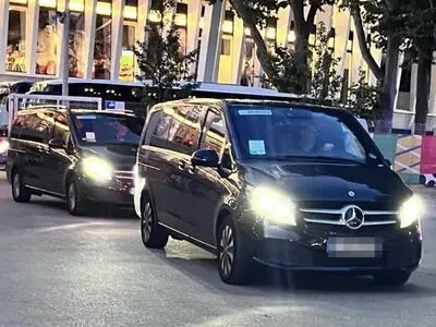 فرار داور جنجالی از ورزشگاه با مرسدس مشکی!