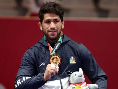 کرونا، نیمی از ریه قهرمان کشتی را از کار انداخت؛ آمپول کمیاب و گران حسین نوری را نجات می‌دهد؟
