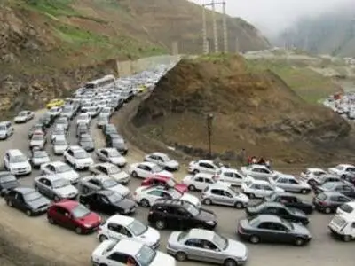 بار ترافیک سنگین در محورهای منتهی به استان‌های شمالی 