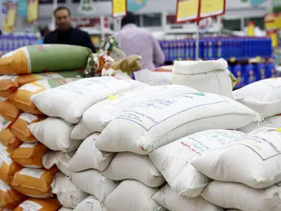 افزایش ساعت کار نانوایی‌های استان مرکزی و تأمین کامل آرد واحدها / روند عرضه کالاهای اساسی در استان مطلوب است