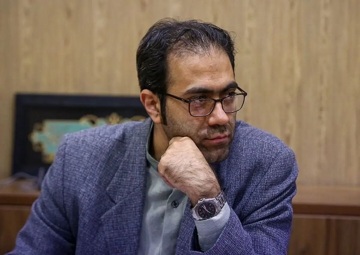 مشورت با اساتید منجر به عملکرد بهتر نهادها می‌شود/ وجود شوراهای مشورتی نگاه مدیران را با جریان‌های شهری هم‌تراز می‌کند