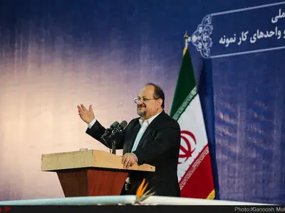 کارگران از نجیب‌ترین اقشار کشور هستند/ مهم‌ترین وظیفه ما صیانت از کار و اشتغال است/ فاصله دستمزد با سبد معیشت زیاد است