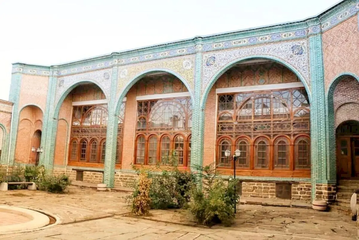 مخالفت استانداری آذربایجان غربی با واگذاری مدرسه تاریخی هدایت ارومیه