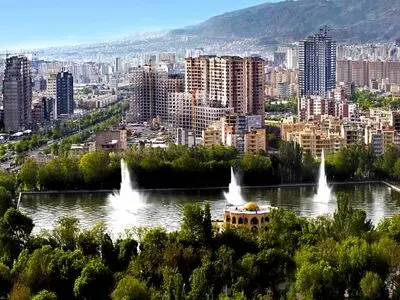 بی‌رغبتی مسئولان گردشگری آذربایجان‌شرقی برای جذب توریسم/ نداشتن برنامه مناسب برای برگشت دوباره مسافران به استان/ برخورد نامناسب برخی فروشندگان تبریزی با گردشگران 