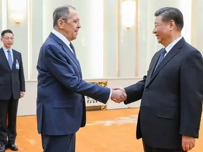 لاوروف، با شی جین‌پینگ دیدار کرد