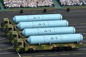 موشک اتمی جدید چین که از زیردریایی پرتاب می‌شود