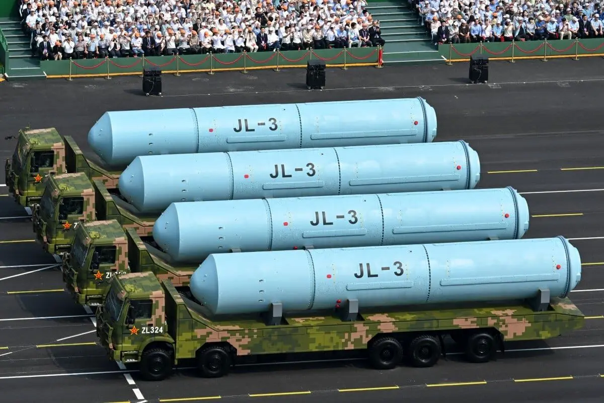 موشک اتمی جدید چین که از زیردریایی پرتاب میشود