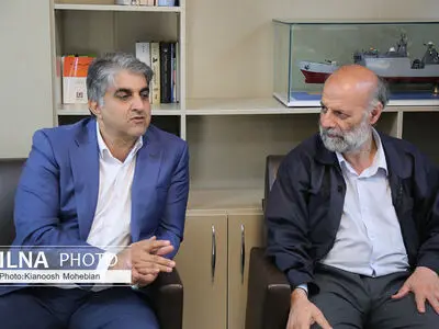 خبرنگار باید صدای اقشار ضعیف باشد/ جریانات و اتفاقات گاهی خبرنگاران و رسانه‌ها را از انصاف دور می‌کنند