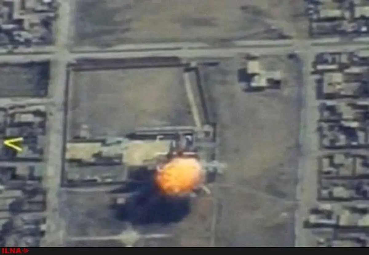 فیلم/بمباران مواضع داعش در رقه سوریه با موشک‌های کروز توسط روسیه