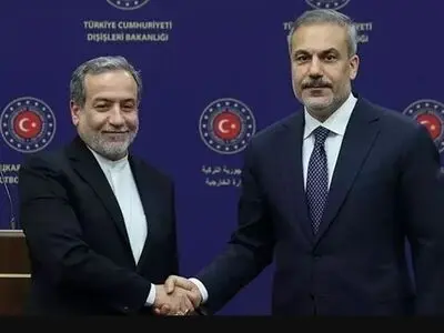 Iran, Turkey FMs hold talks on Israel-US aggression