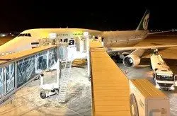 پهلو گیری هواپیمای پهن پیکر به صورت "مارس" در پایانه جدید فرودگاه کیش