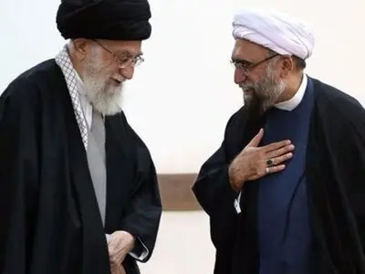 قائد الثورة یعین سادنا جدیدا للعتبة الرضویة المقدسة