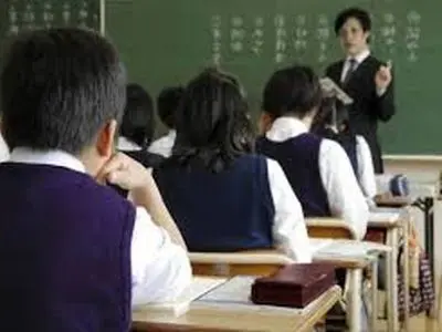 ۶۵ سال پشت میز کار، رکورد جهانی! + فیلم