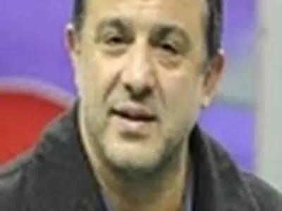 محبوبی پزشک رسمی مسابقات کشتی سال ۲۰۱۵ شد