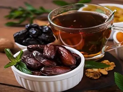 چای را با توت و خرما نخورید!