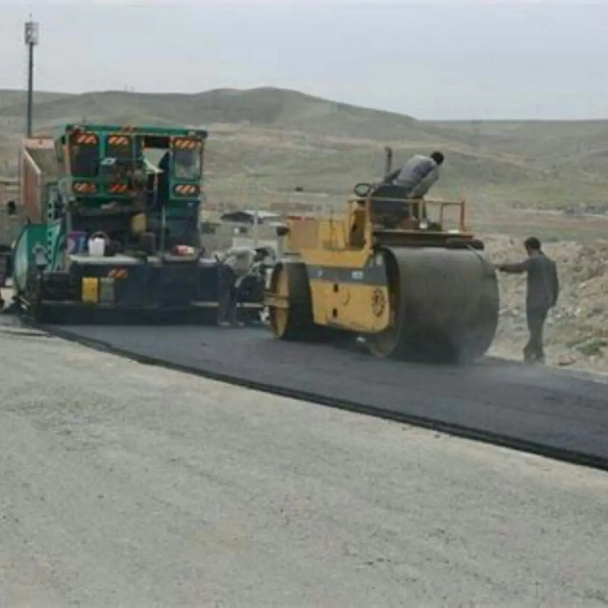 استفاده بالغ بر ۳۱ هزار تن آسفالت جهت آسفالت محورهای مواصلاتی استان از ابتدای سال تاکنون 